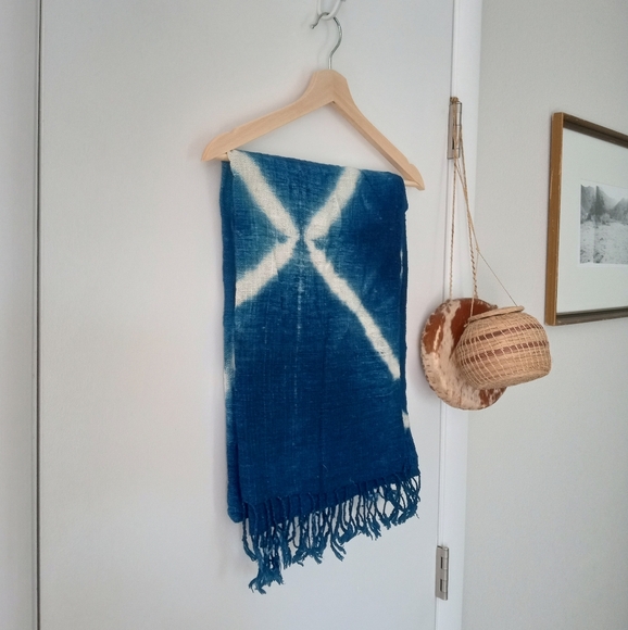 EUC Wooven Cotton-Linen Shibori Scarf - Picture 2 of 5